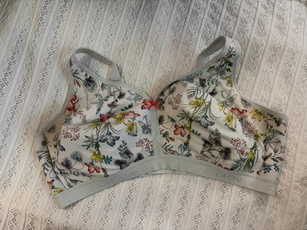 Cacique 46DDD Floral Wireless Lightly Padded Bra Plus Size Comfort Bra